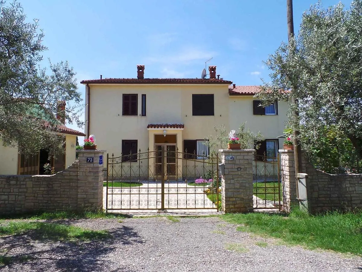 Apartments In Fazana/Istrien 8456