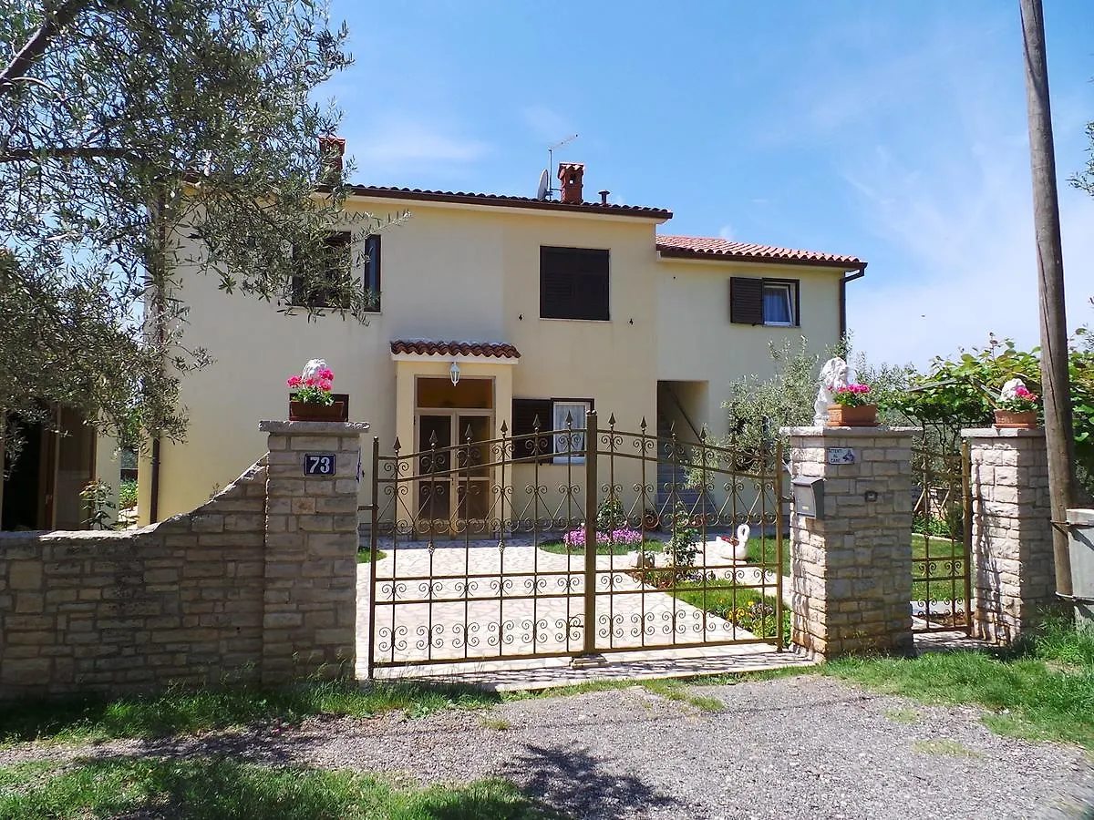Apartments In Fazana/Istrien 8456